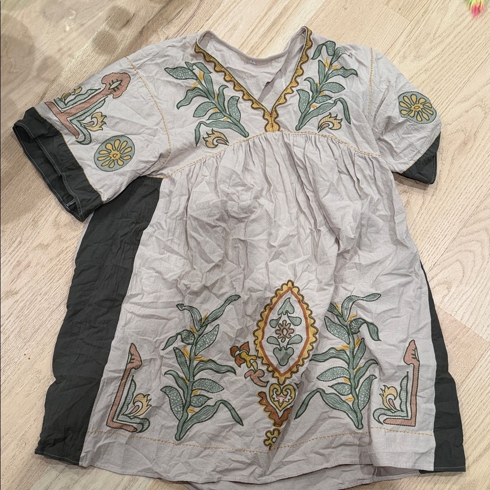 Floral Embroidered Tunic Dress